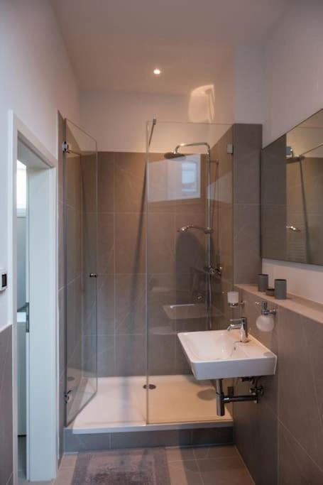 Refugium Mit Stil I Naehe Hbf Und Innenstadt Hannover Luaran gambar